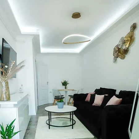 Zig Zag Zen Mamaia Nord Apartman *