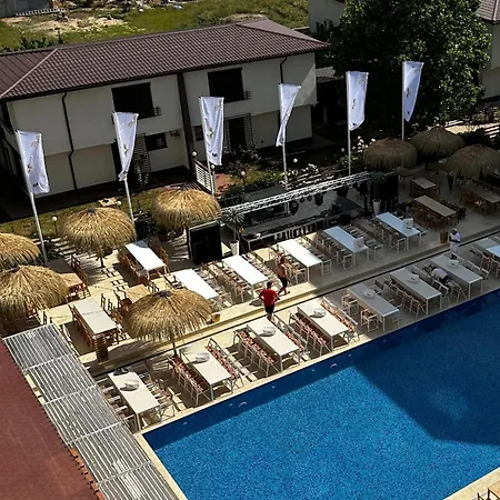 Zig Zag Zen Mamaia Nord 公寓 那沃达利